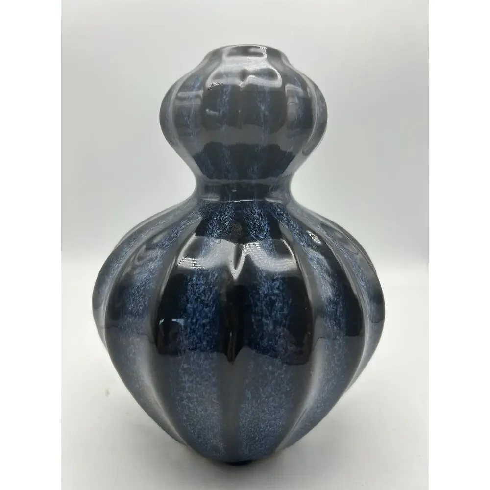 Vintage Dry Plant Vase. .5 Inch Opening At Bottom.